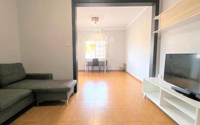 Exterior view of Flat for sale in  Barcelona Capital  with Terrace and Furnished