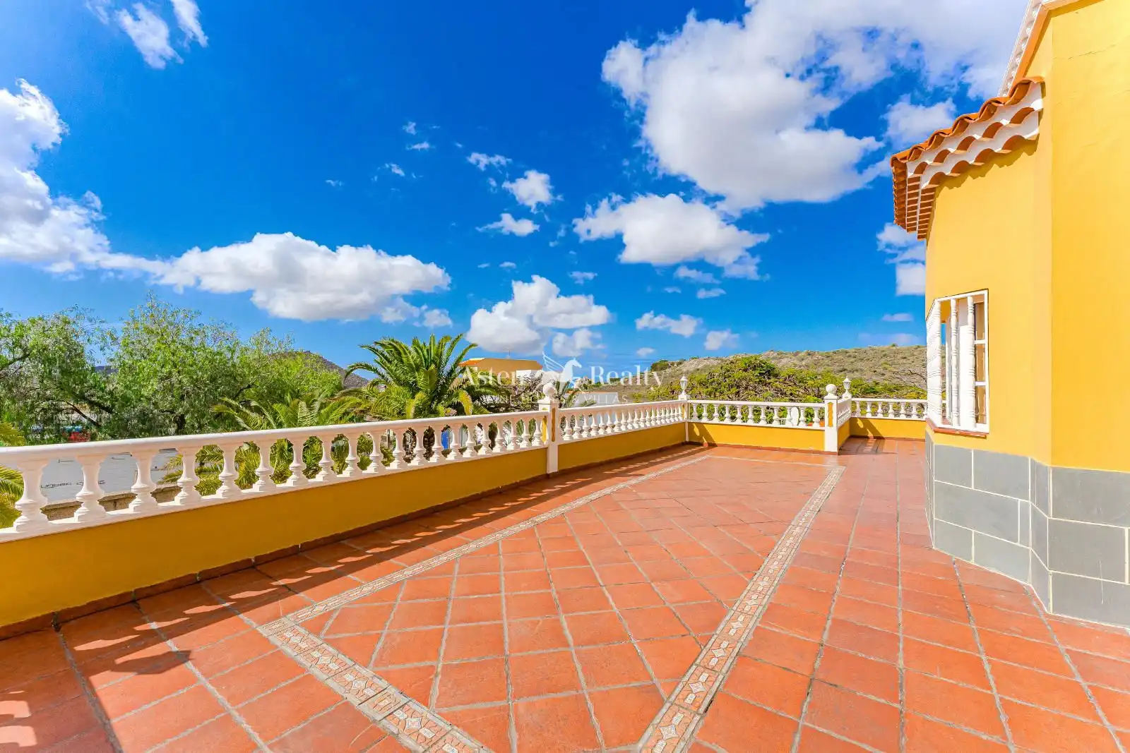Vista exterior de Casa o chalet en venta en San Miguel de Abona con Aire acondicionado, Calefacción y Jardín privado