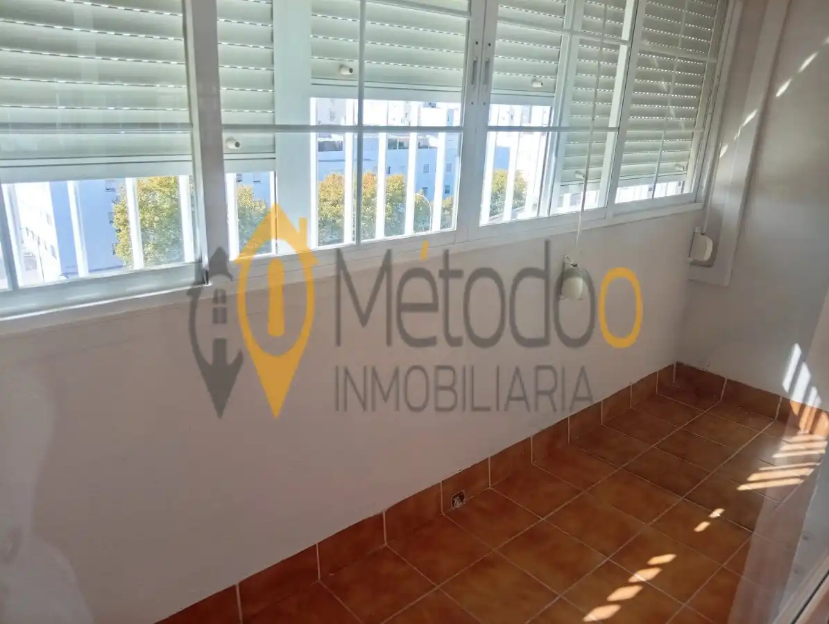 Balcony of Flat for rent in Sevilla  with Air Conditioner, Heating and Parquet flooring