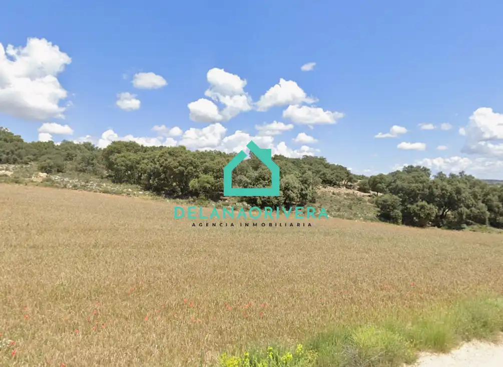 Land for sale in Ambite