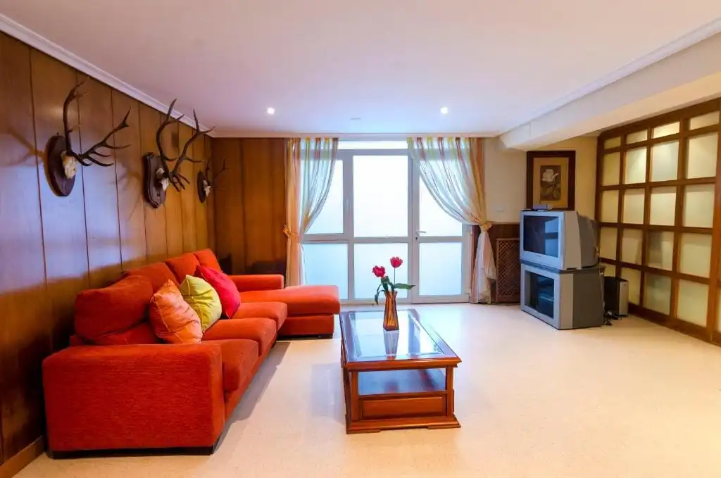 Detached house with terrace for sale in Barrio las Cerreas 1001, imagen 25