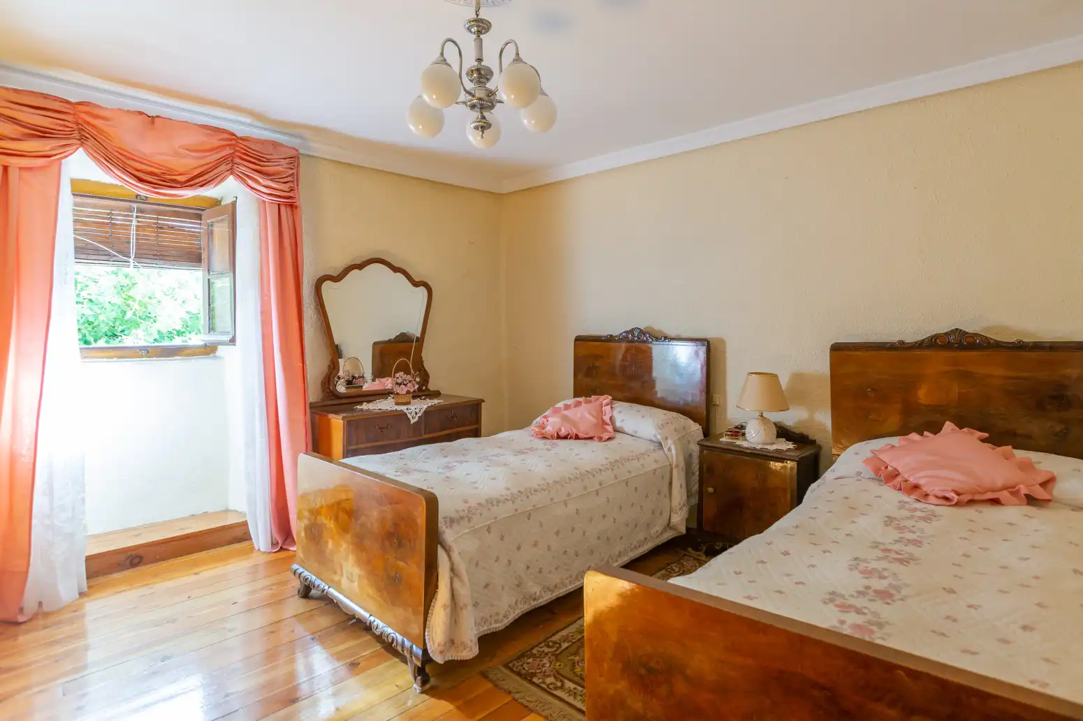 Habitación de Casa o chalet en venta en Galar con Calefacción, Jardín privado y Parquet