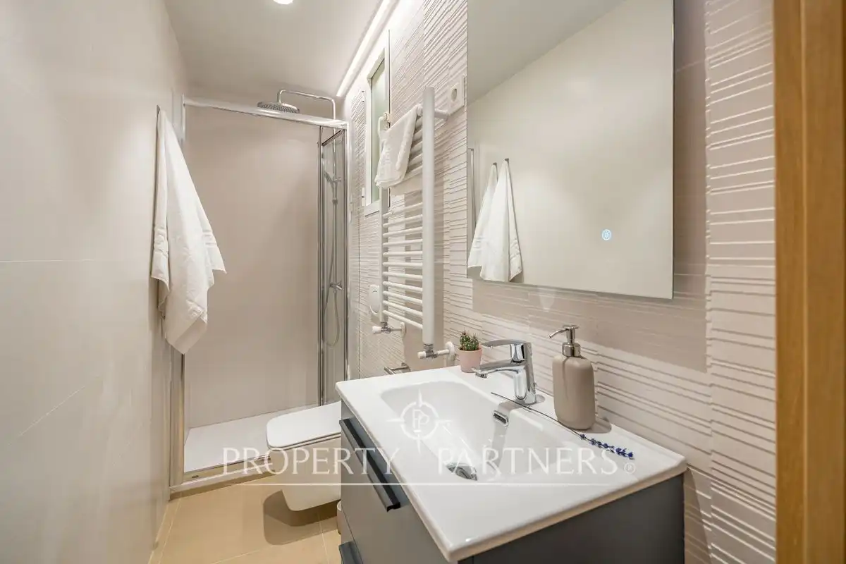 Baño de Apartamento en venta en Madrid con Aire acondicionado, Calefacción y Amueblado