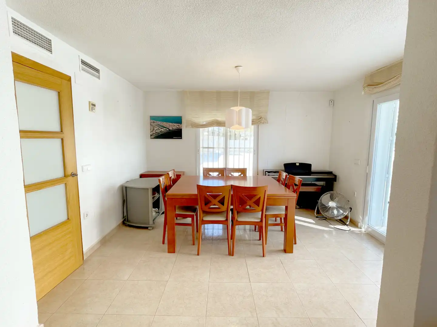 Comedor de Casa o chalet en venta en Cartagena con Aire acondicionado, Calefacción y Jardín privado