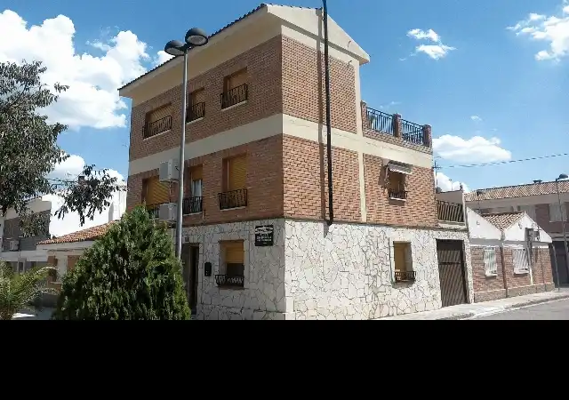 Vista exterior de Piso en venta en Mequinenza