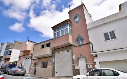 Exterior view of Single-family semi-detached for sale in Santa Lucía de Tirajana  with Air Conditioner and Terrace