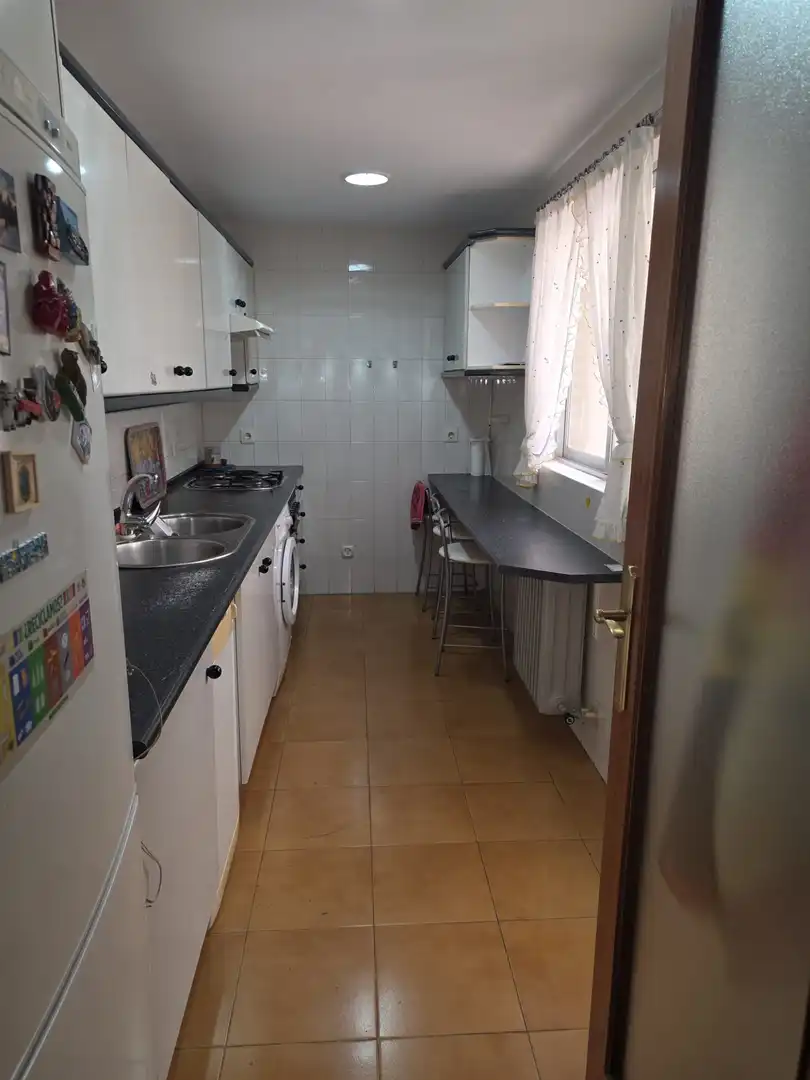 Kitchen of Flat for sale in Salamanca  with Heating, Parquet flooring and Balcony
