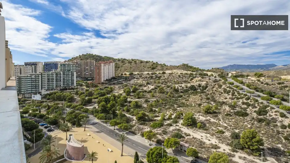Exterior view of Apartments for share in Villajoyosa / La Vila Joiosa  with Air Conditioner and Terrace