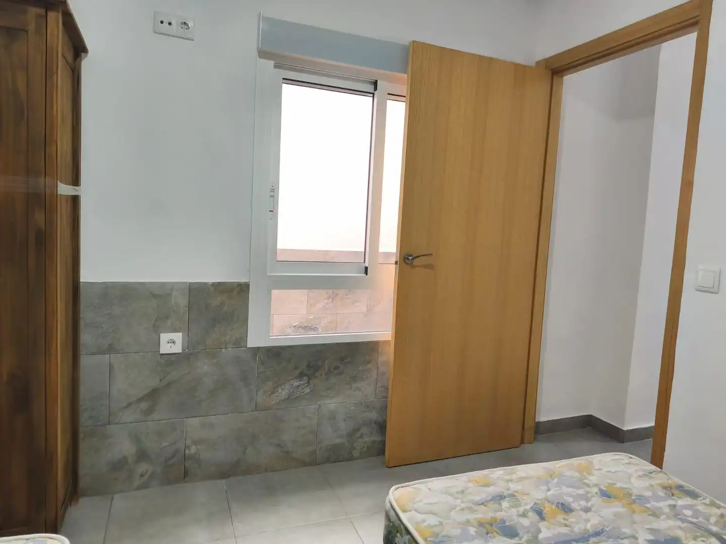 Habitación de Planta baja en venta en Elche / Elx con Amueblado