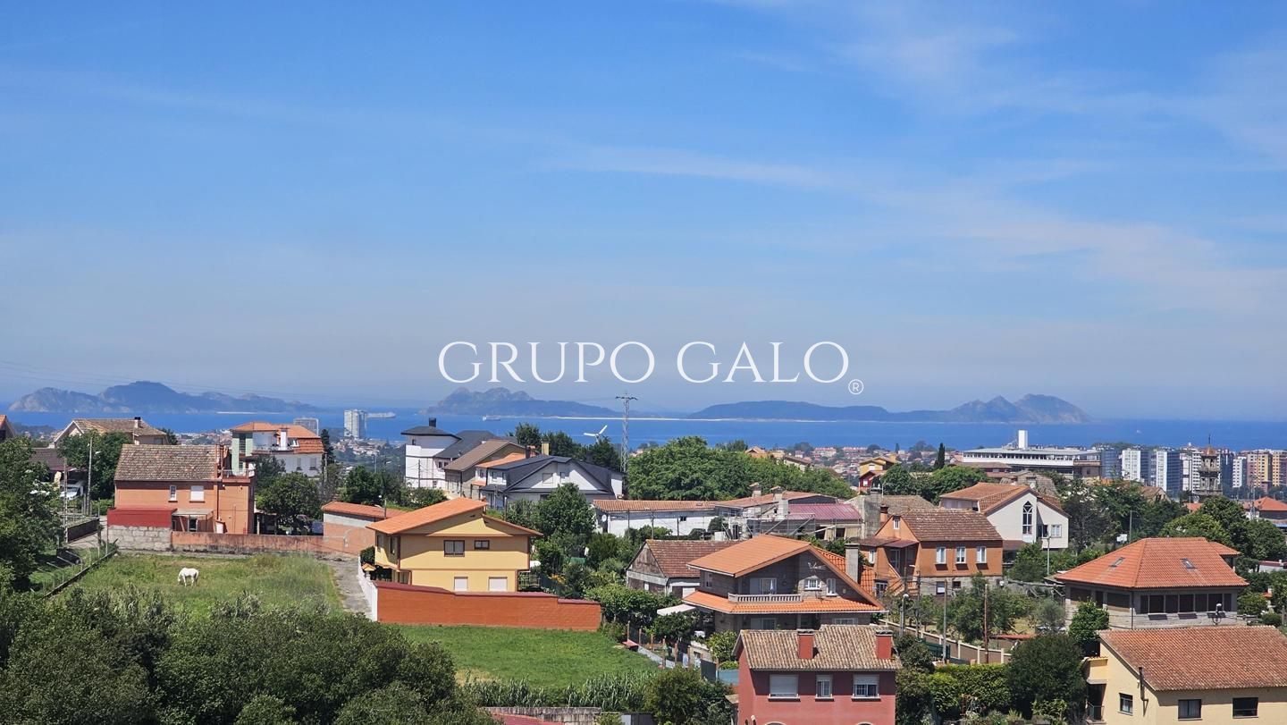 House or chalet for sale in Vigo   with Private garden and Terrace