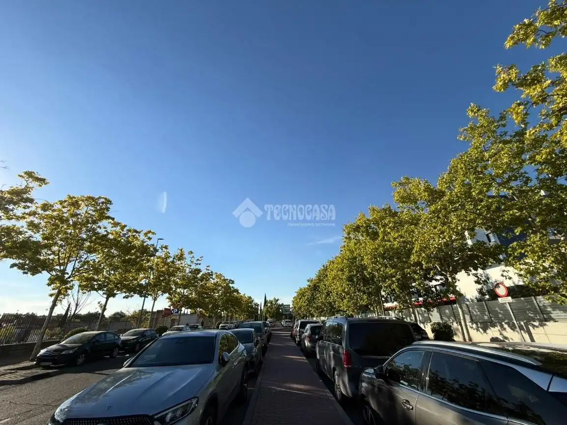 Local commercial à vendre à Parque Oeste - Fuente Cisneros, imagen 18