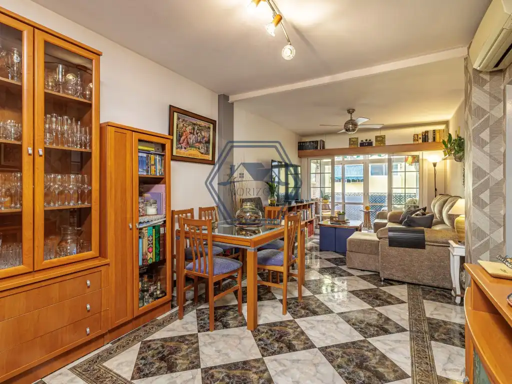 Piso con ascensor en venta en Calle Tolox (Sp)