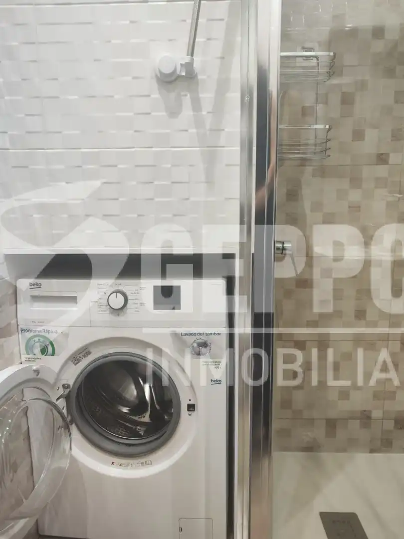 Flat for rent in Madrid  with Furnished