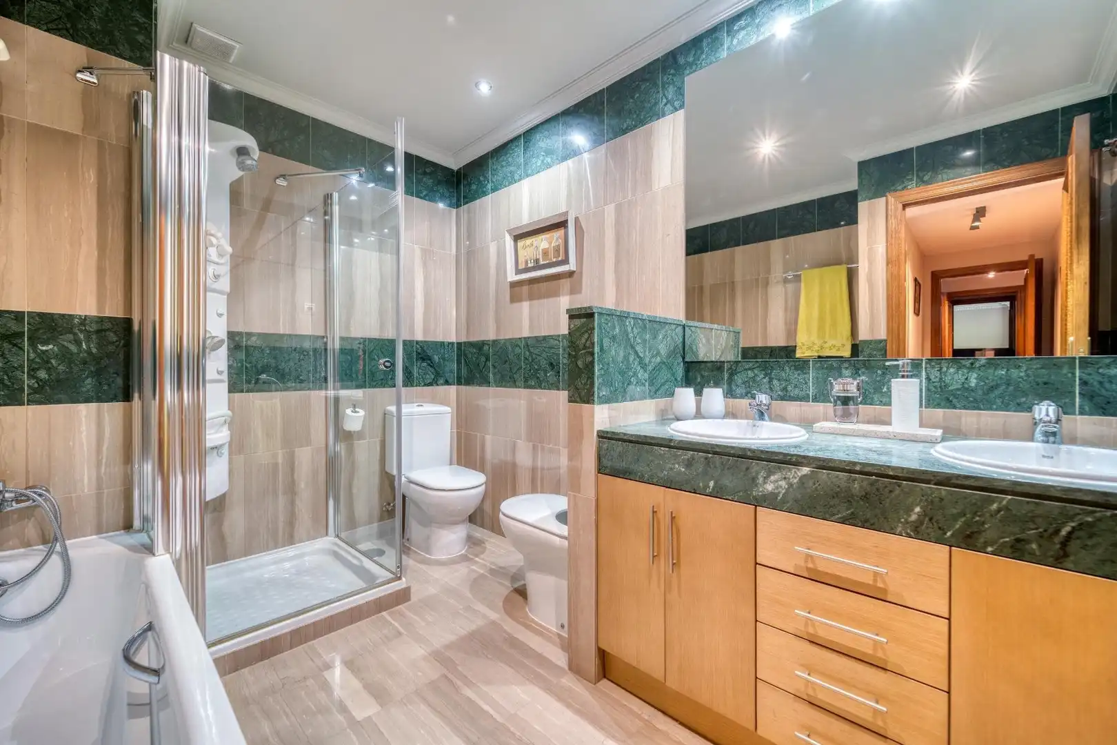 Baño de Piso en venta en Majadahonda con Calefacción, Terraza y Trastero