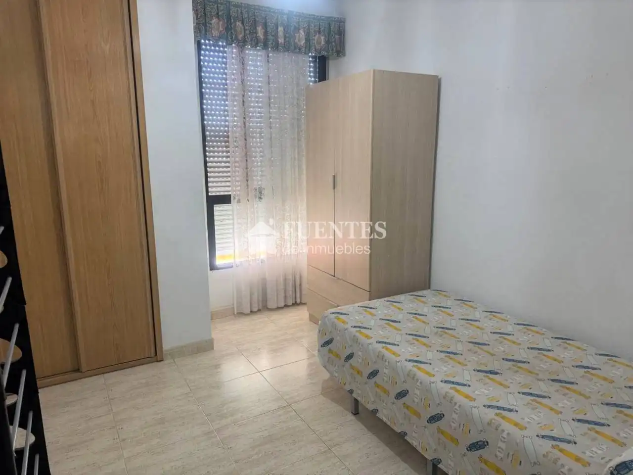 Habitación de Piso de alquiler en Alicante / Alacant con Amueblado y Balcón