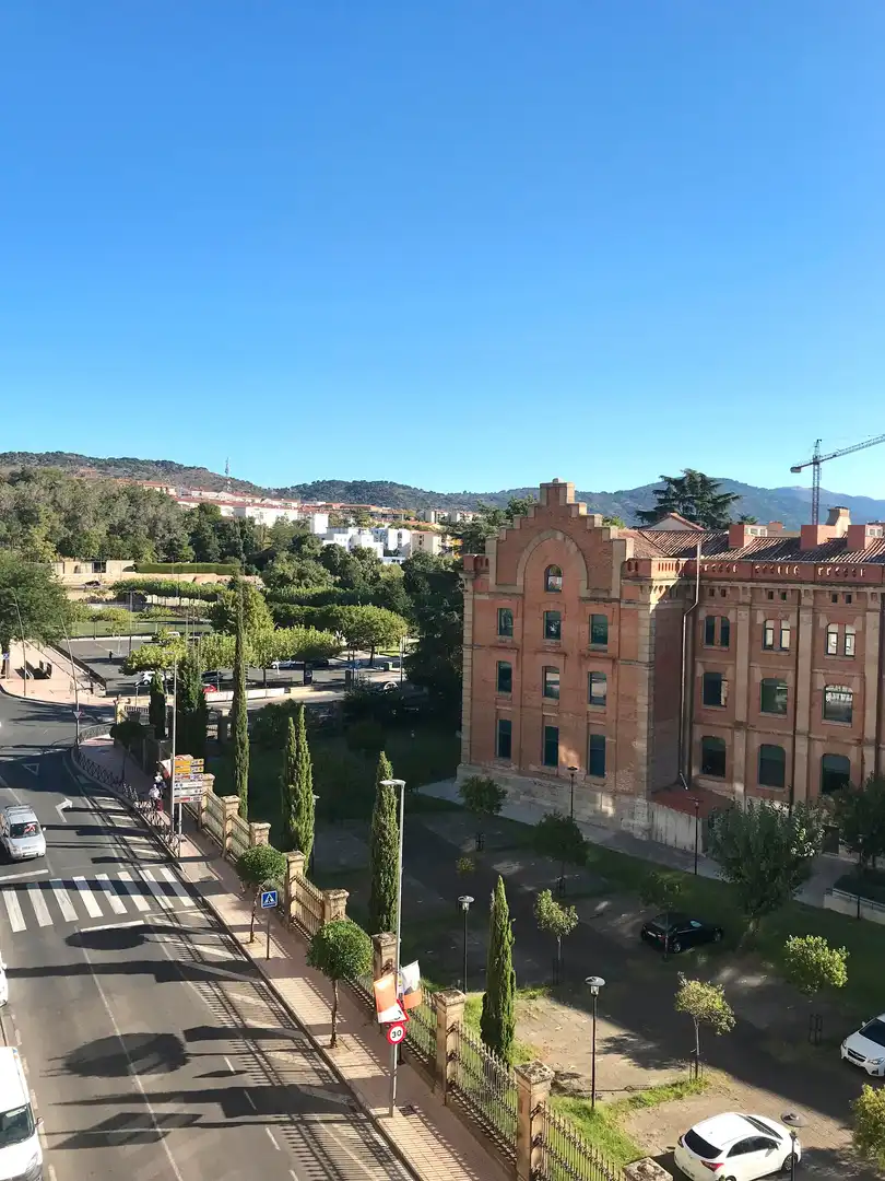 Piso de alquiler en Avenida Juan Carlos I, 22, Centro Ciudad