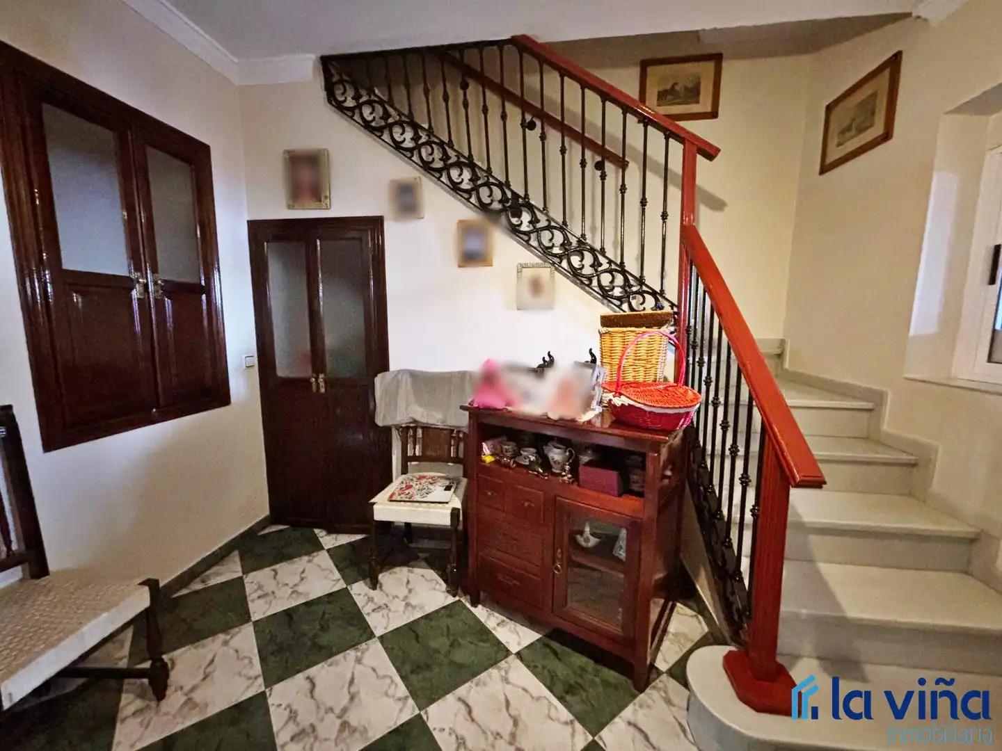 Houses for sale in Antequera  with Air Conditioner, Terrace and Storage room