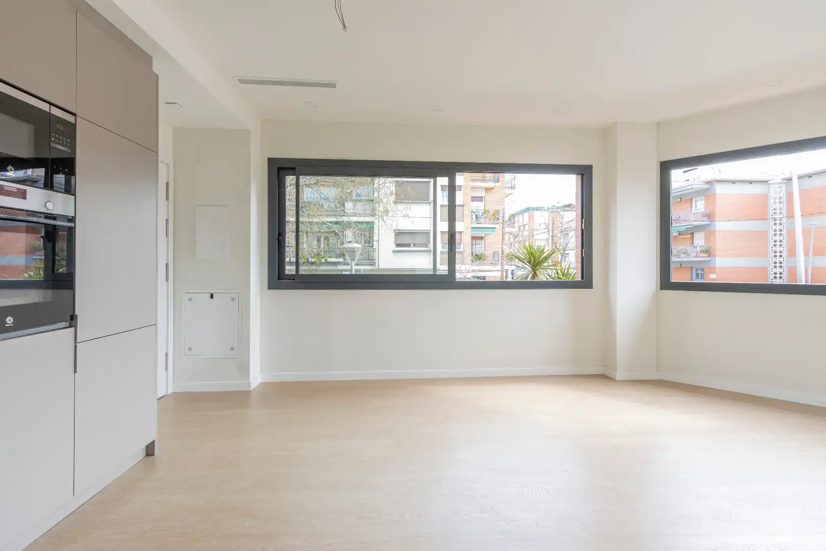 Sala de estar de Piso en venta en Barcelona con Aire acondicionado, Calefacción y Parquet
