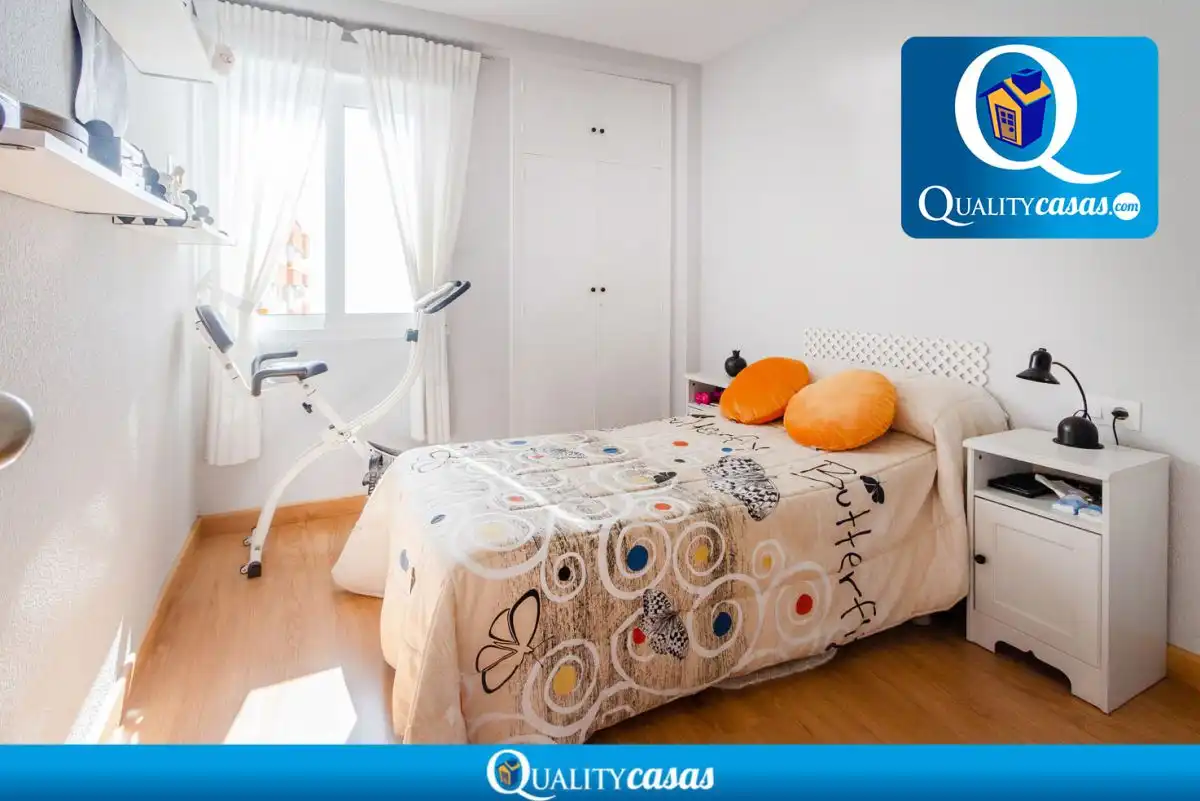 Schlafzimmer von Wohnung zum Verkauf in El Campello mit Gemeinschaftspool
