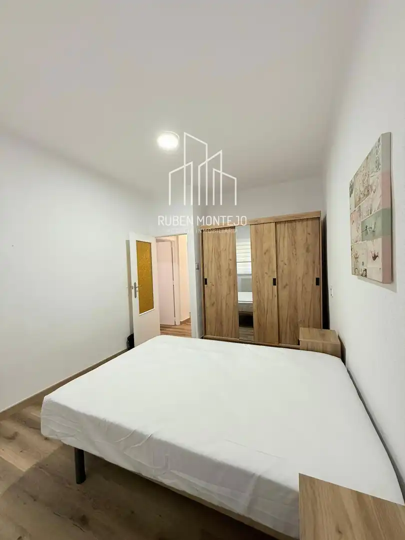 Bedroom of Flat for rent in Salamanca  with Heating, Storage room and Furnished