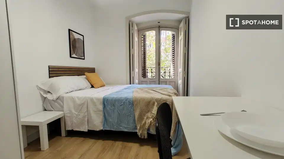 Room in Trafalgar