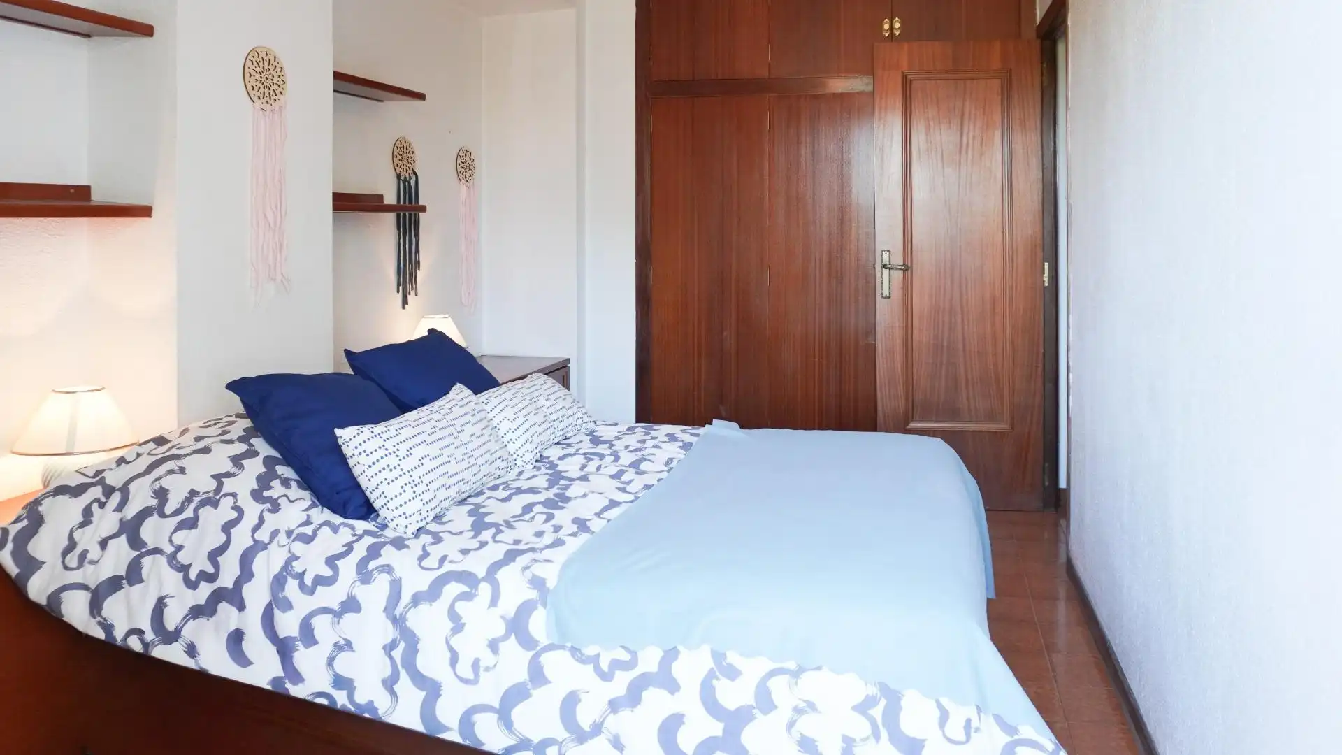 Schlafzimmer von Dachboden zum Verkauf in El Puig de Santa Maria mit Privatgarten, Terrasse und Balkon