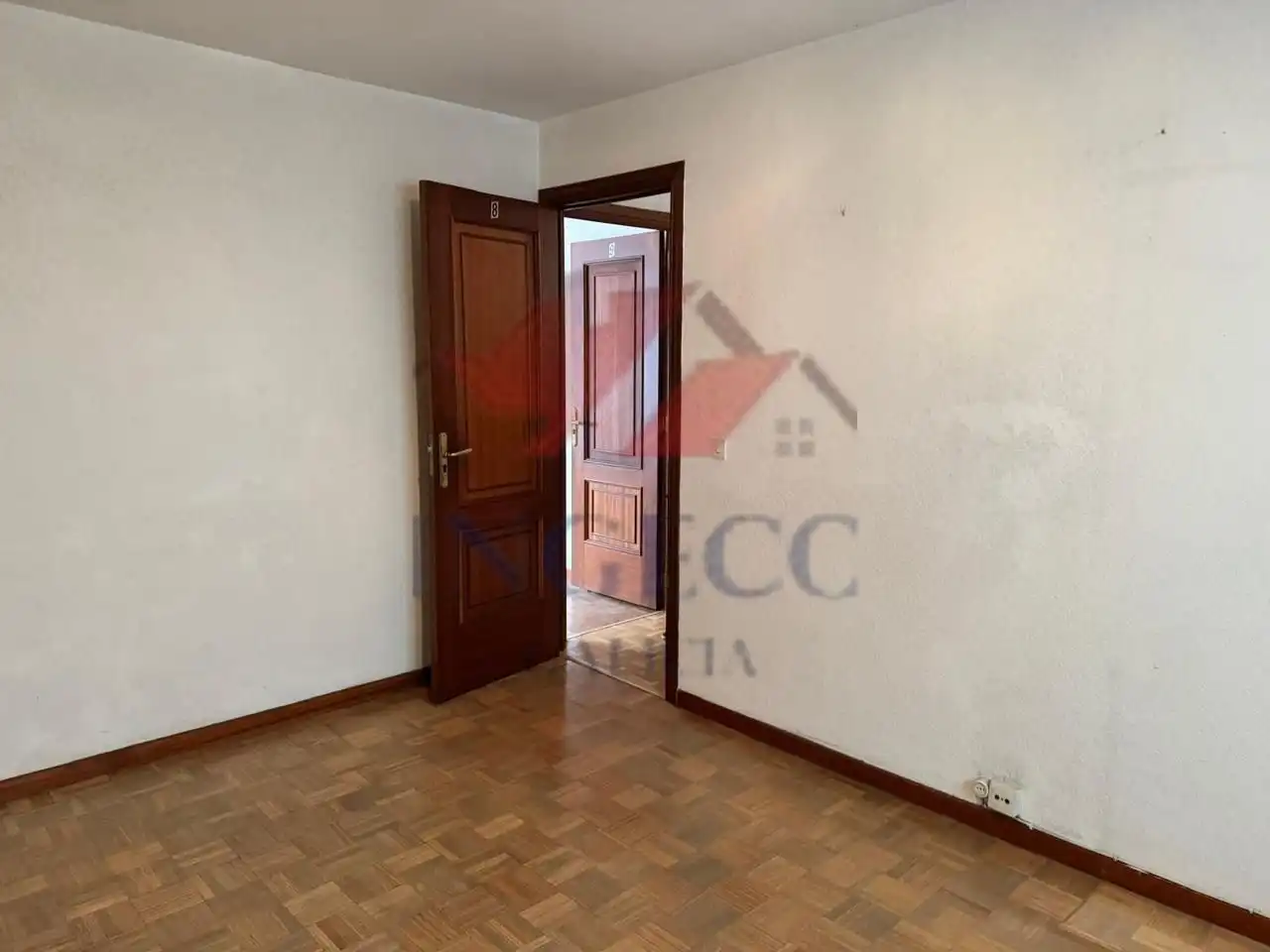 Habitación de Piso en venta en A Coruña Capital  con Calefacción, Parquet y Trastero