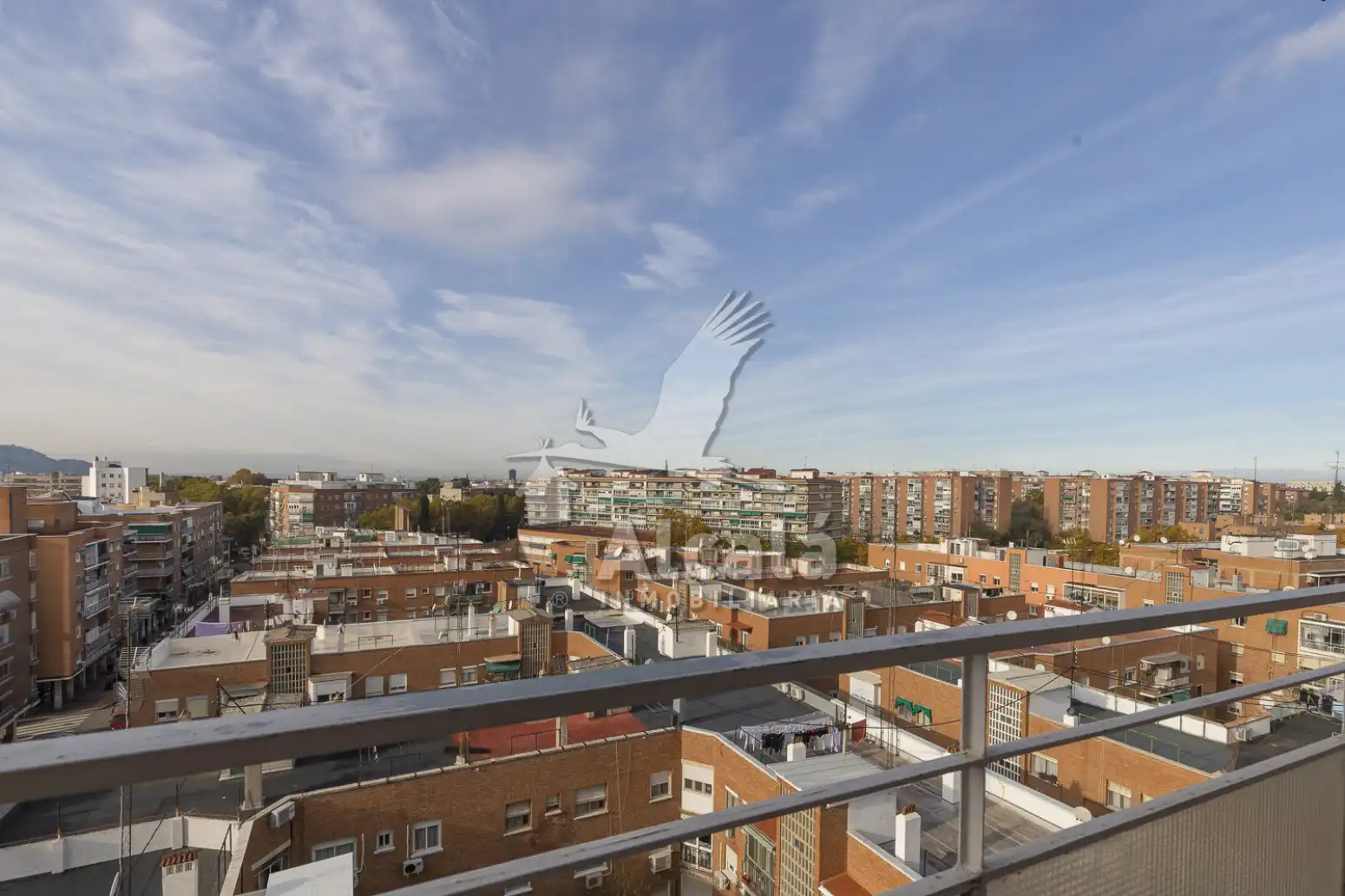 Vista exterior de Piso en venta en Alcalá de Henares con Calefacción y Terraza