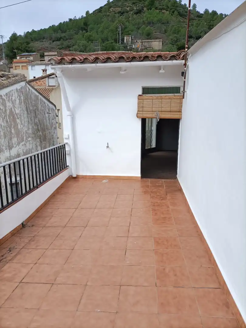 Casa o xalet en venda en Algimia de Almonacid amb Jardí privat, Terrassa i Moblat