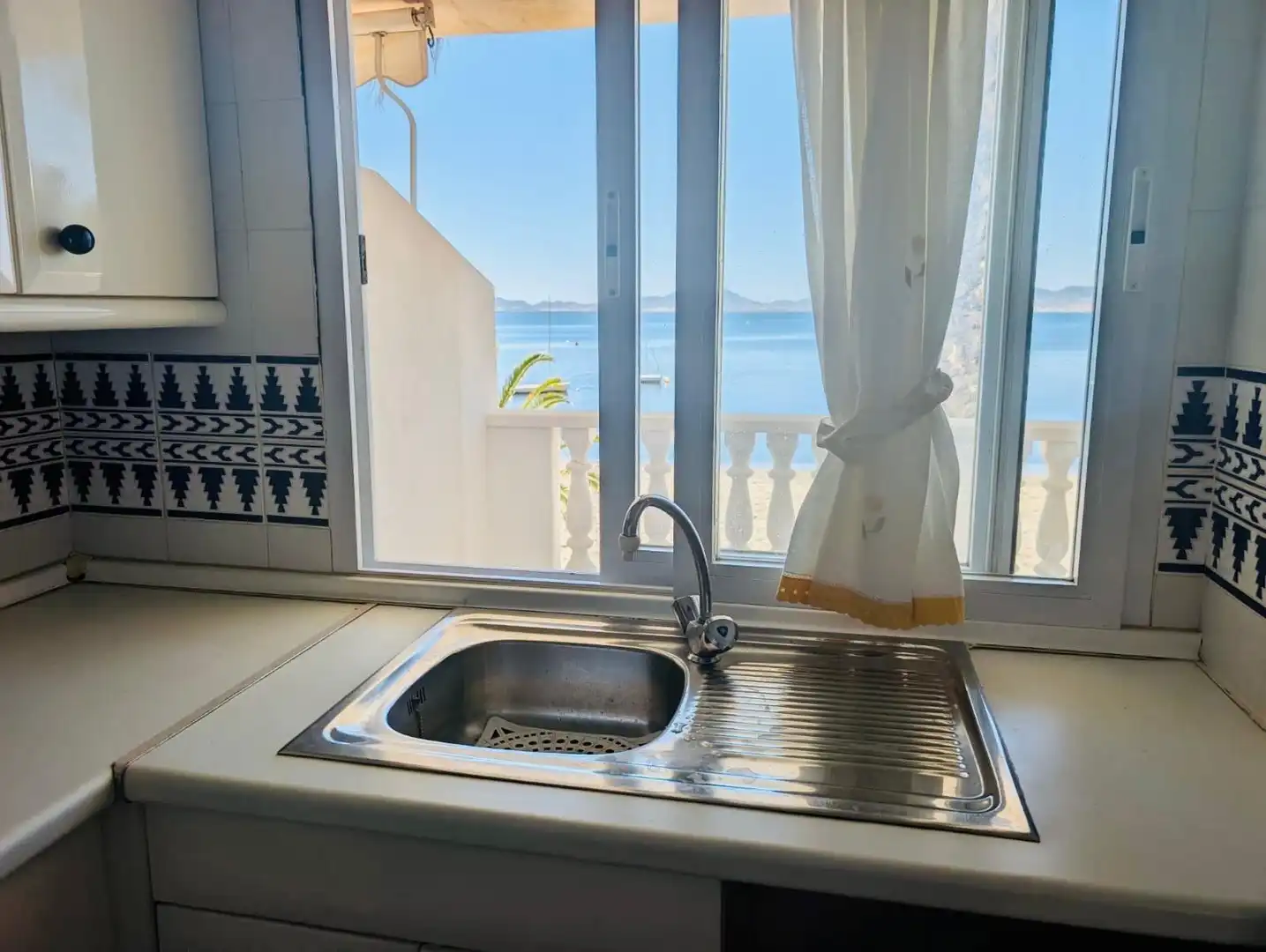 Cocina de Casa o chalet en venta en La Manga del Mar Menor con Jardín privado, Terraza y Trastero