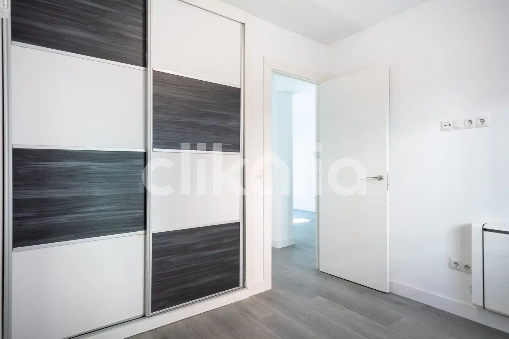 Bedroom of Flat for rent in Puente de Vallecas