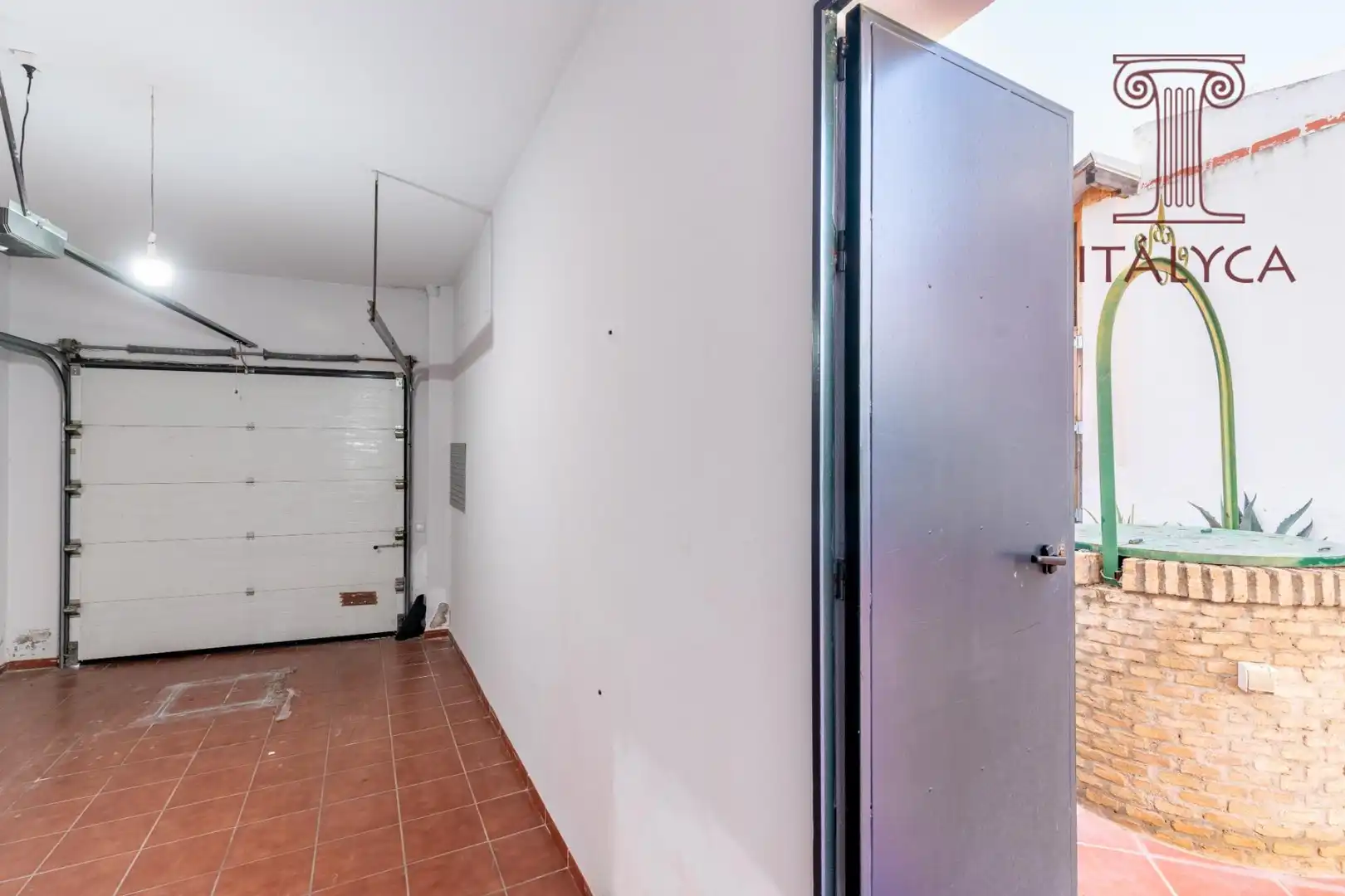Casa o xalet en venda en Bormujos amb Aire condicionat, Calefacció i Jardí privat
