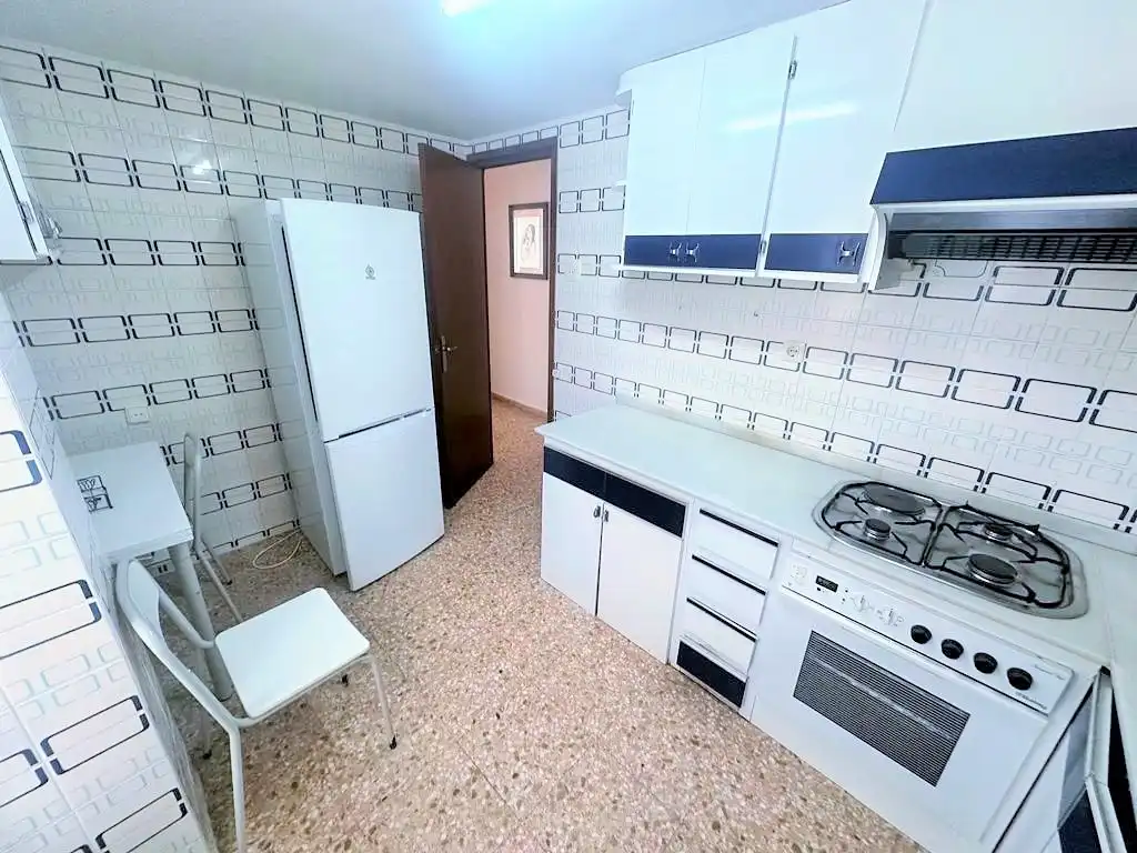 Kitchen of Flat for rent in Valencia  with Air Conditioner, Heating and Furnished