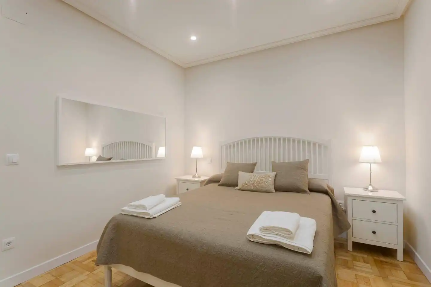 Bedroom of Apartments for rent in Málaga  with Air Conditioner, Furnished and Internet