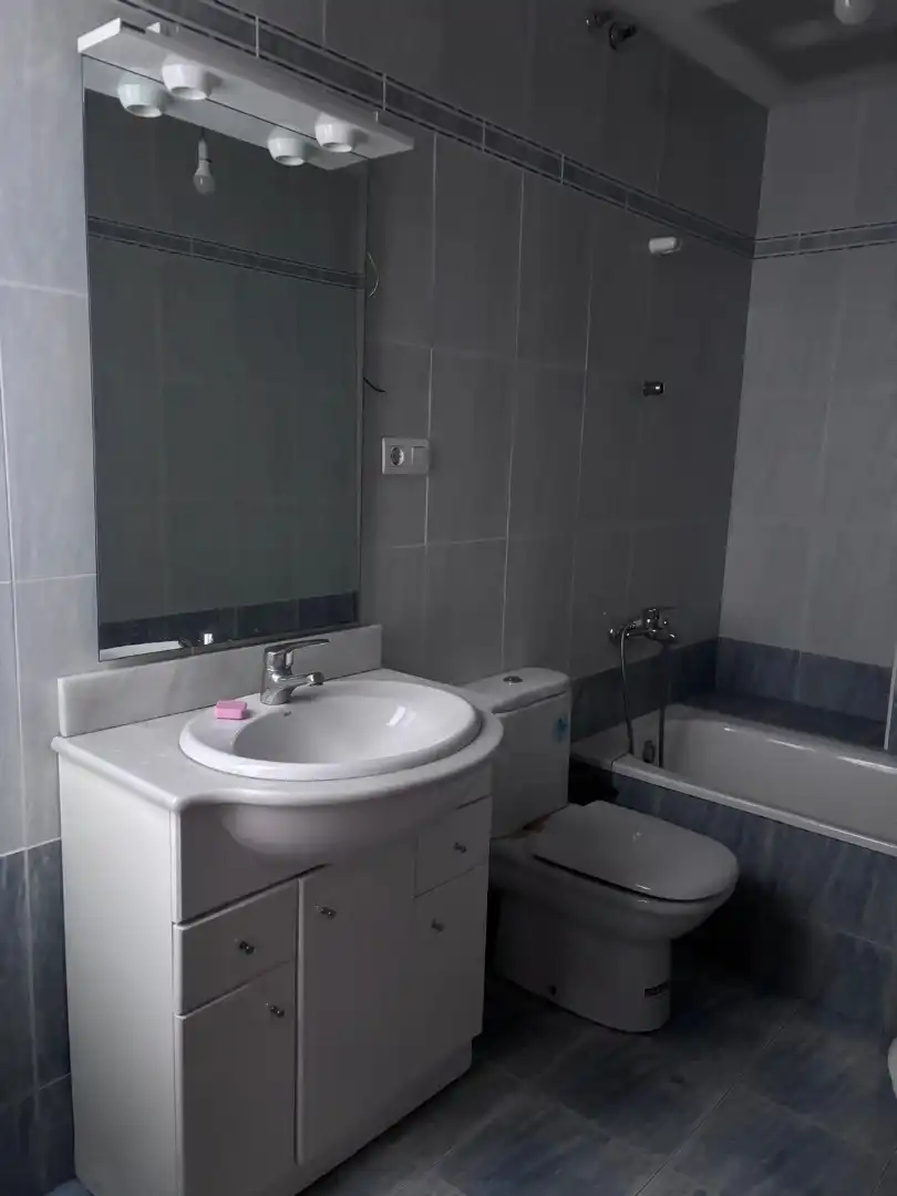 Bathroom of Flat for sale in Calahorra, La Rioja