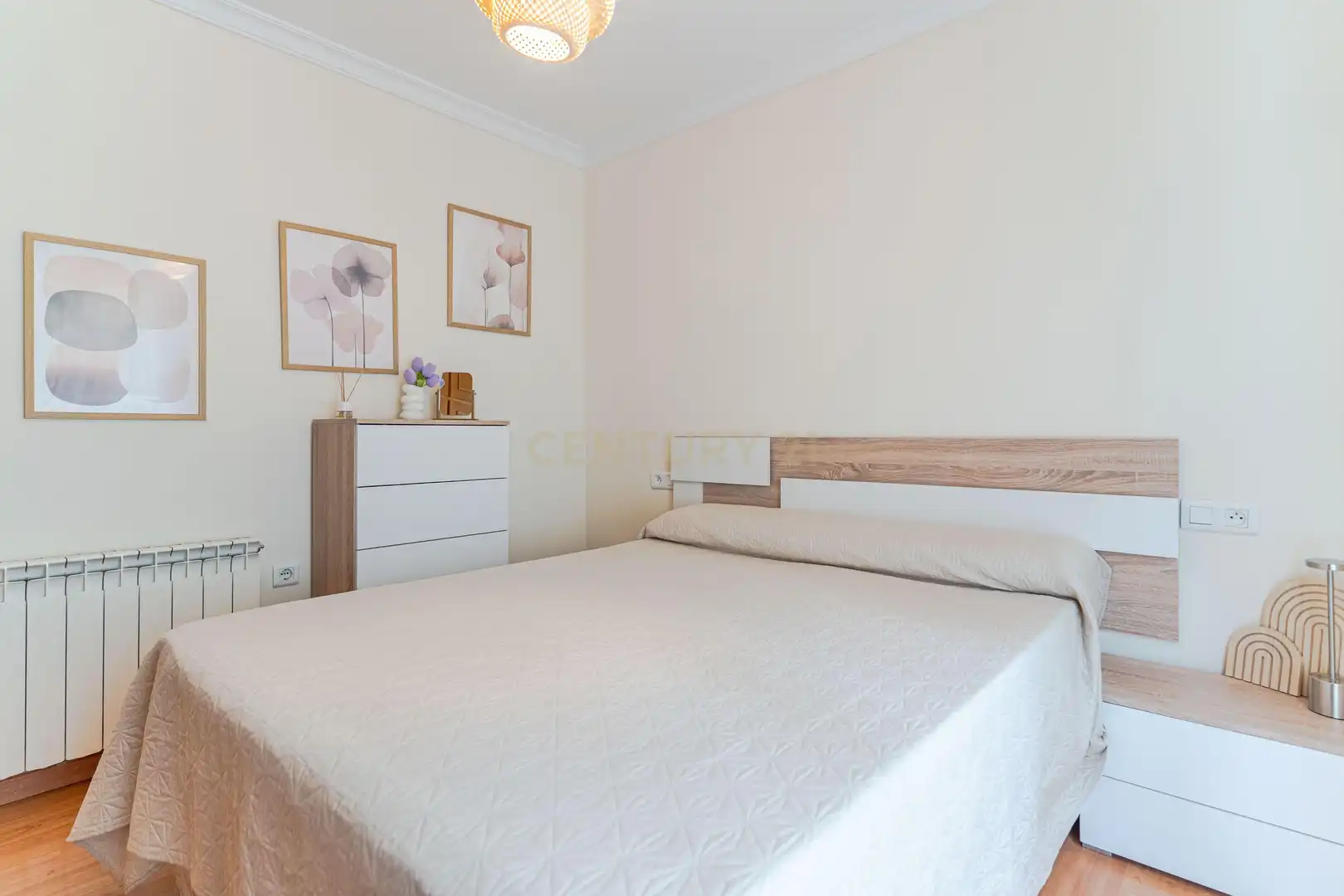 Habitación de Apartamento en venta en Albolote con Aire acondicionado, Lavadora y Microondas