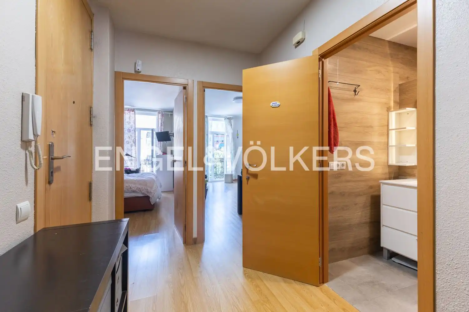 Flat for sale in Valencia  with Air Conditioner, Heating and Parquet flooring