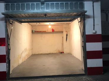 Einzelparkplatz mit Aufzug zum Verkauf in Avenida de Madrid