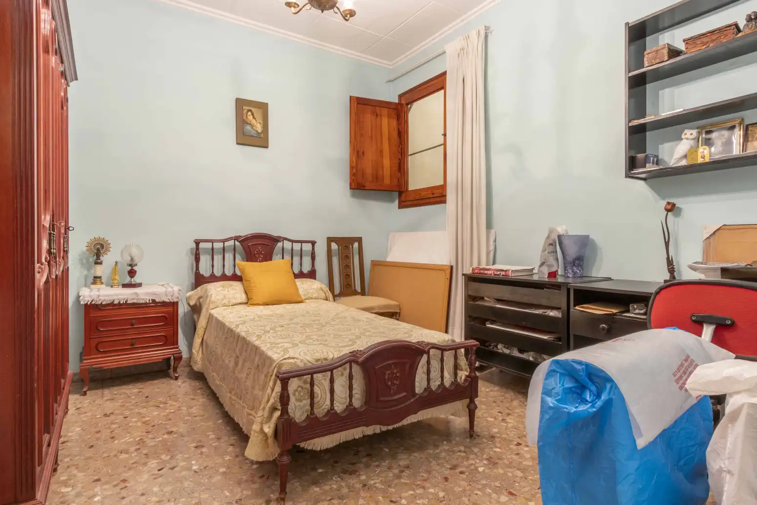 Habitación de Piso en venta en Alfara del Patriarca con Terraza y Balcón