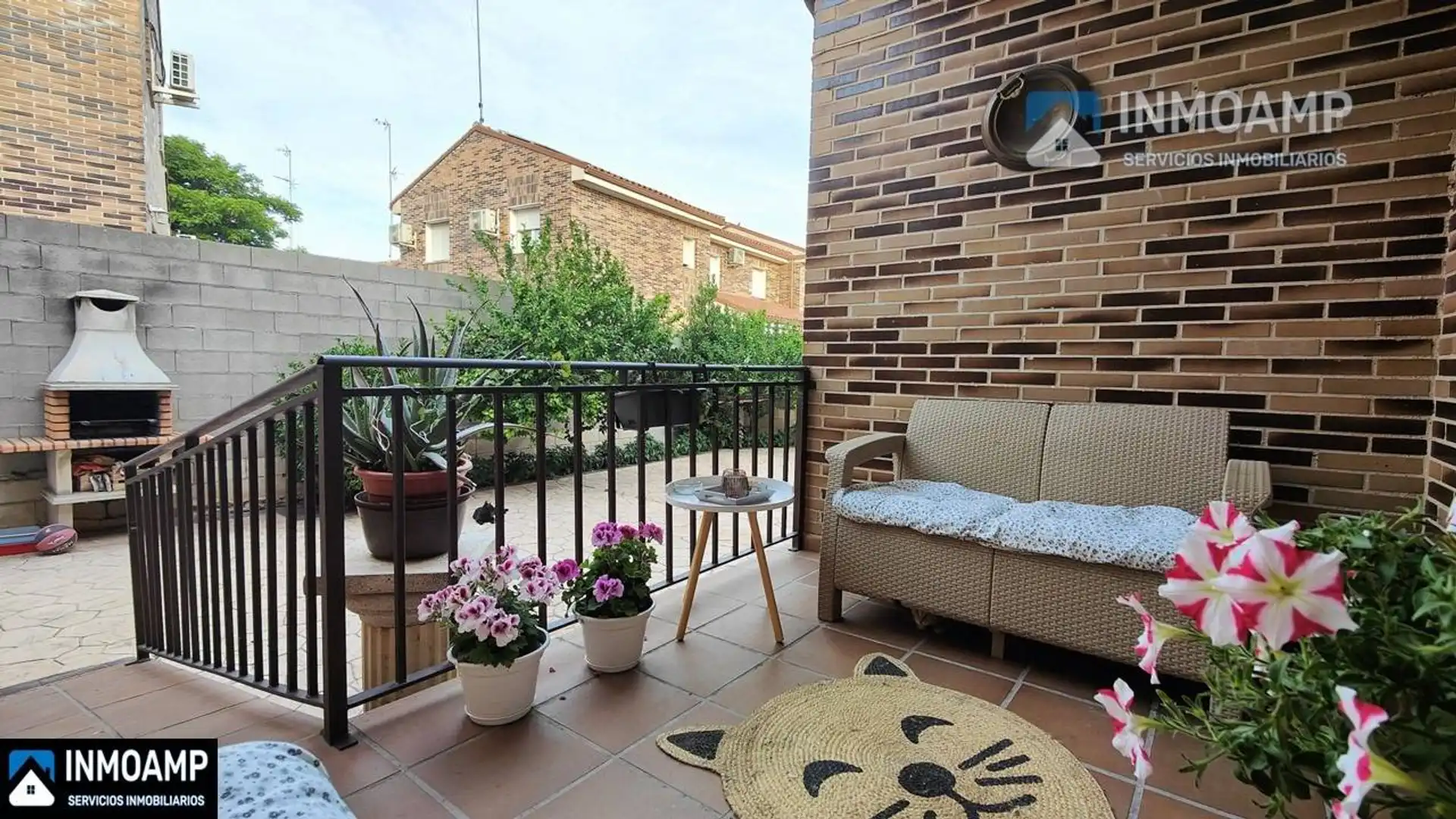 Terraza de Casa adosada de alquiler en Ugena con Jardín privado, Trastero y Amueblado