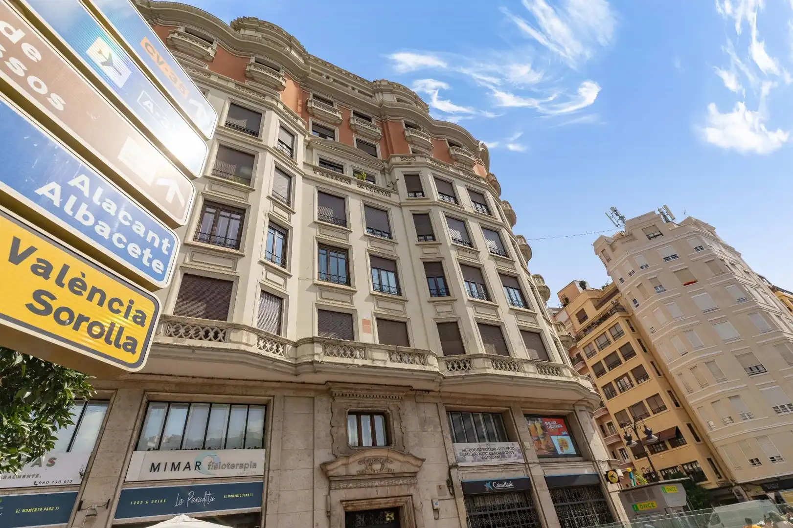 Exterior view of Office for rent in Valencia  with Air Conditioner and Heating