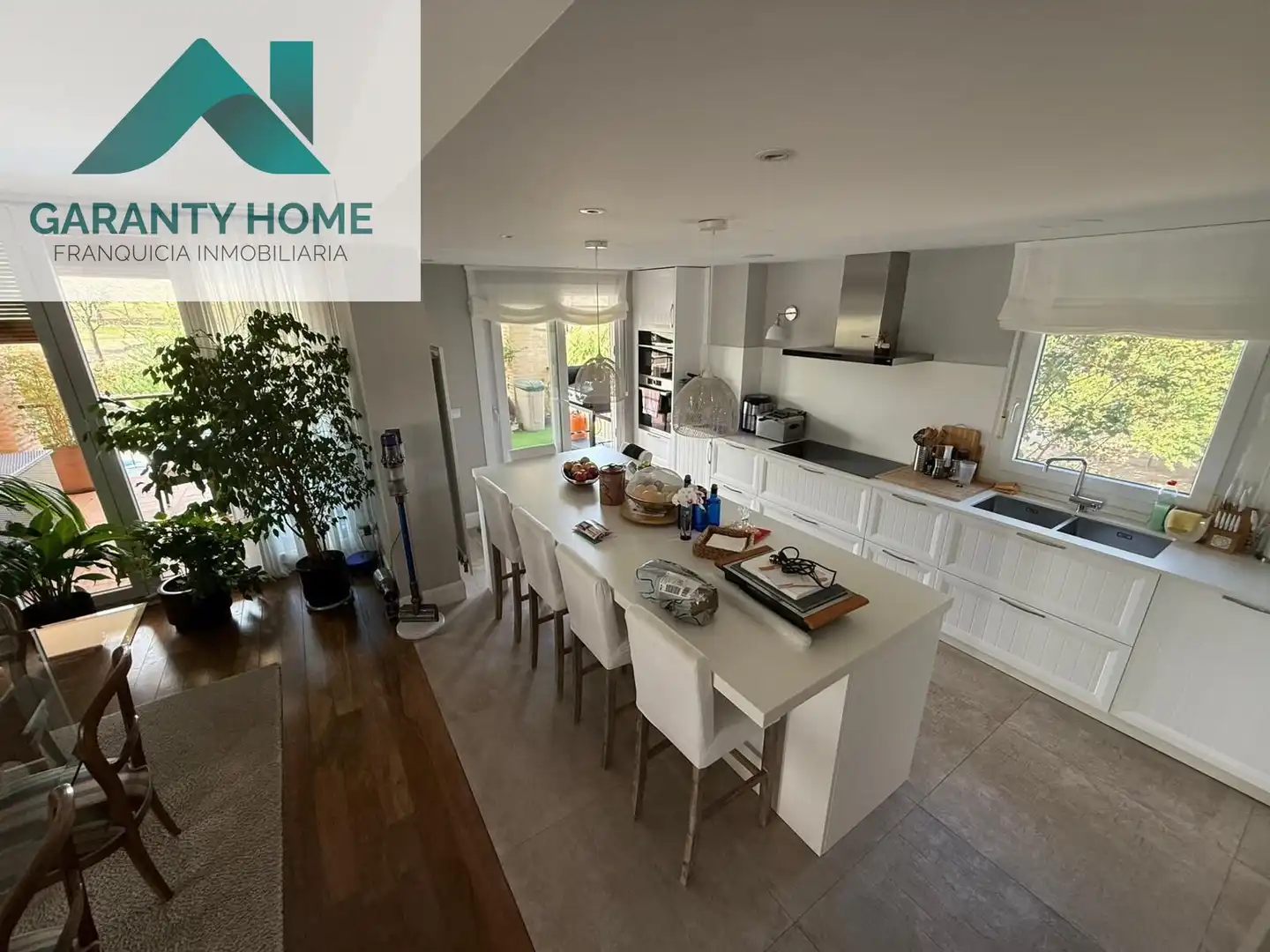Cocina de Casa adosada en venta en Layos con Aire acondicionado, Calefacción y Jardín privado