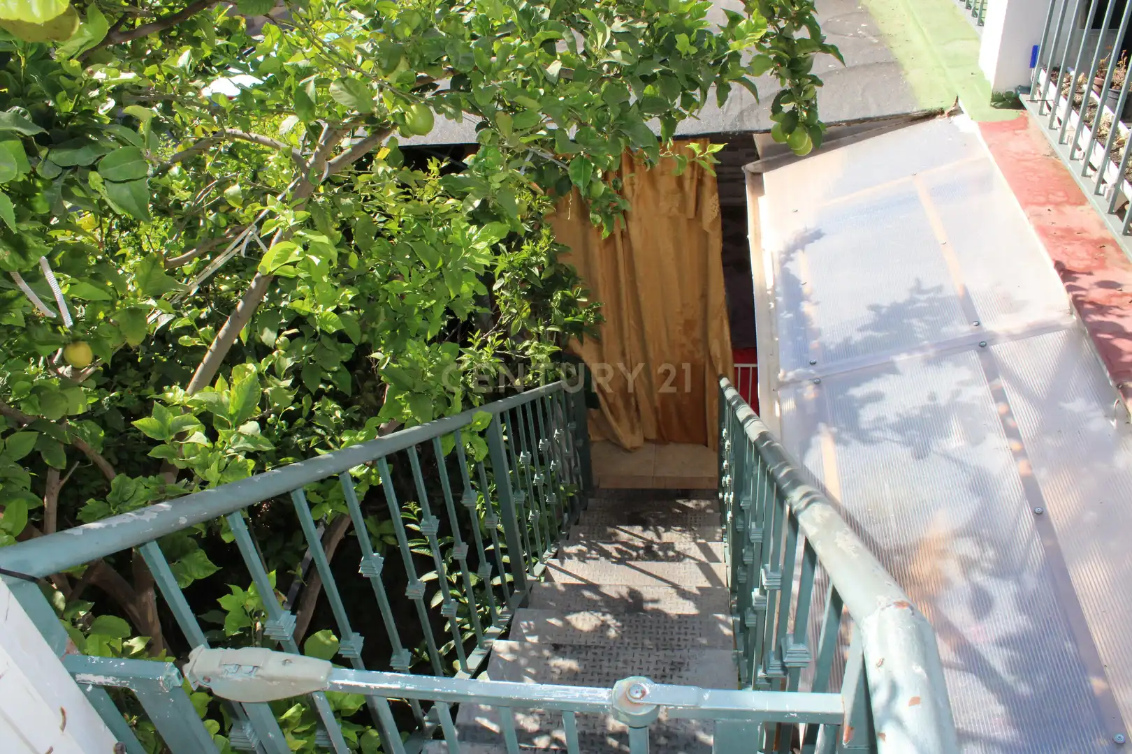 Balcony of Houses for sale in Fuengirola  with Air Conditioner and Balcony