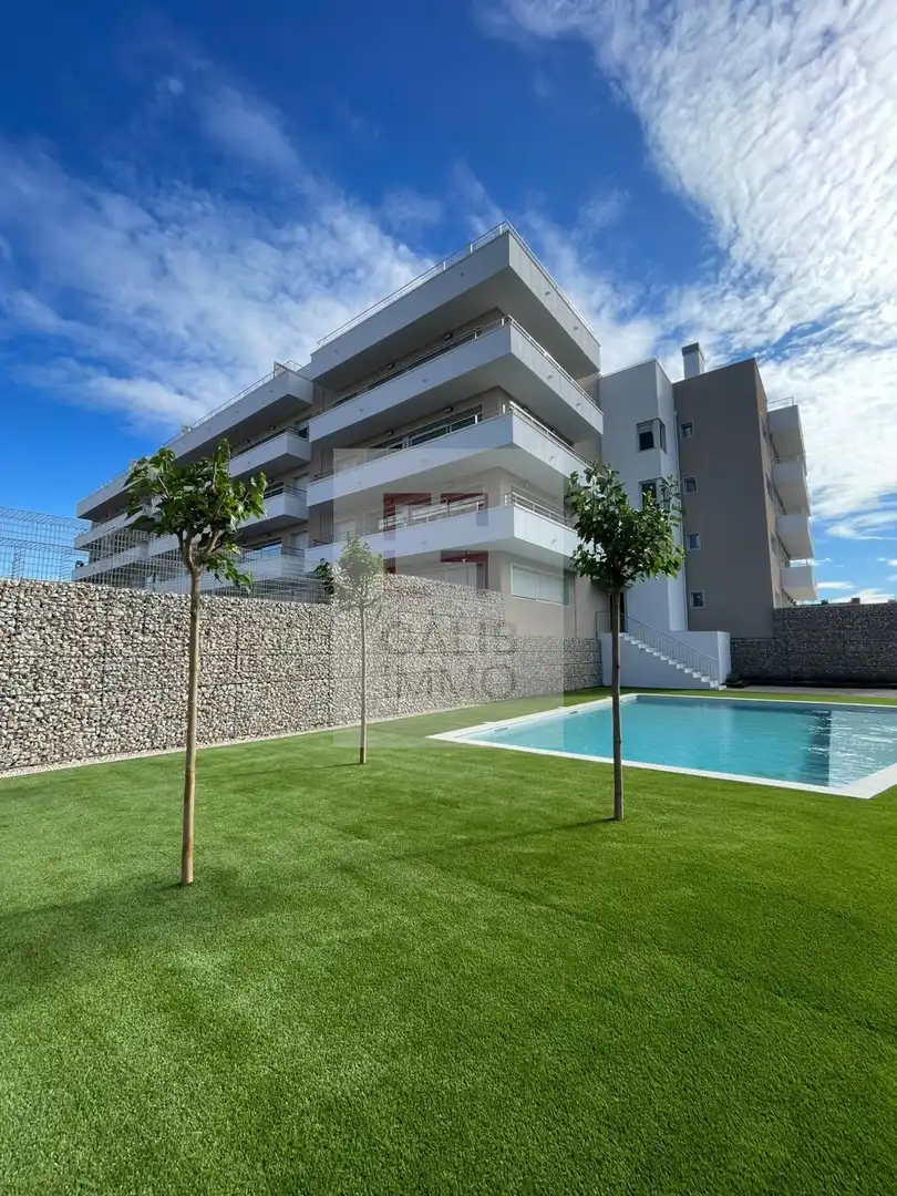 Schwimmbecken von Erdgeschoss zum Verkauf in Figueres mit Klimaanlage, Heizung und Terrasse