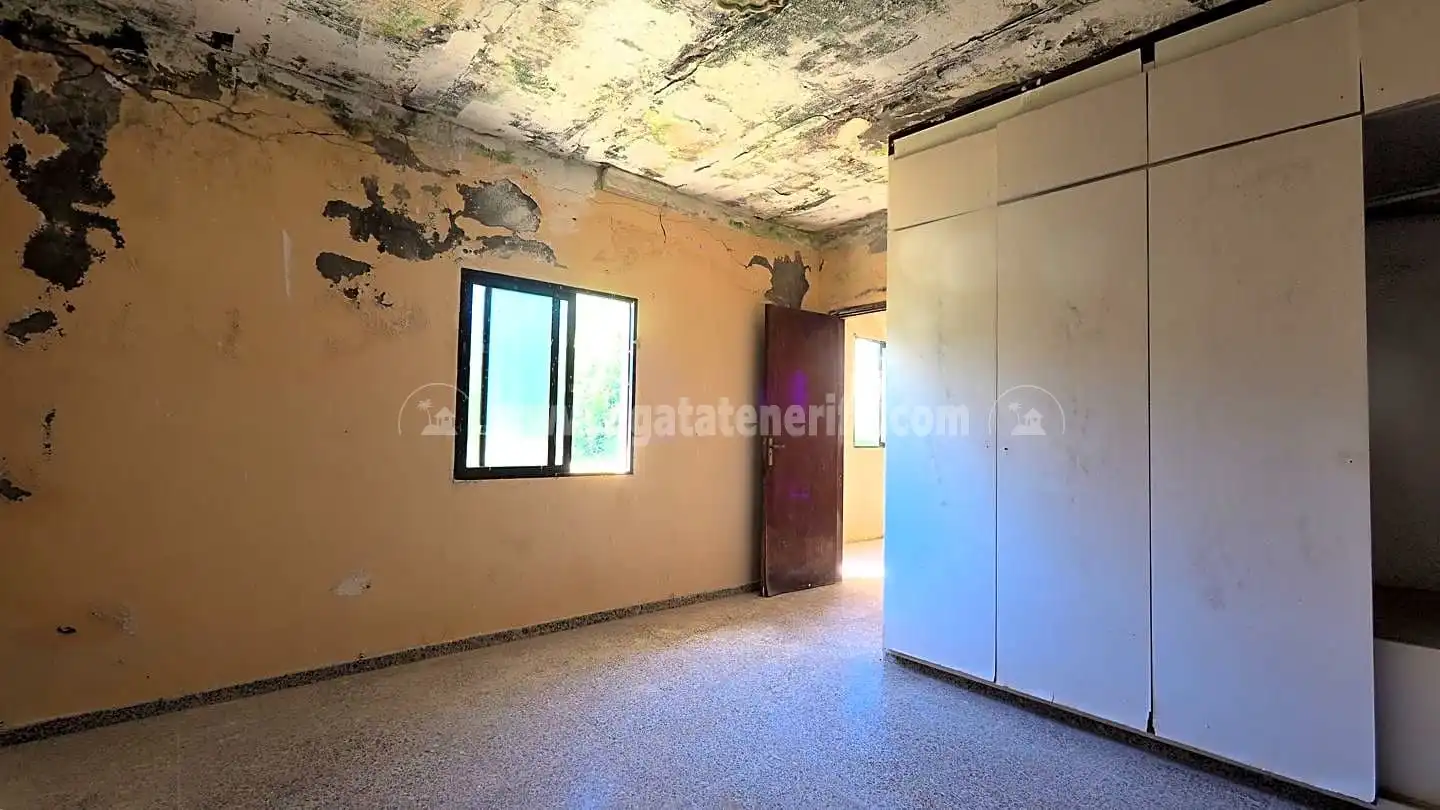 Casa amb jardí en venda a La Vega - El Amparo - Cueva del Viento, imagen 5