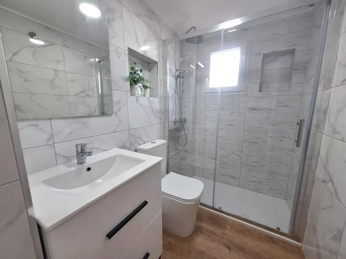 Apartamento en venta en Avenida ROBLEDA, imagen 3