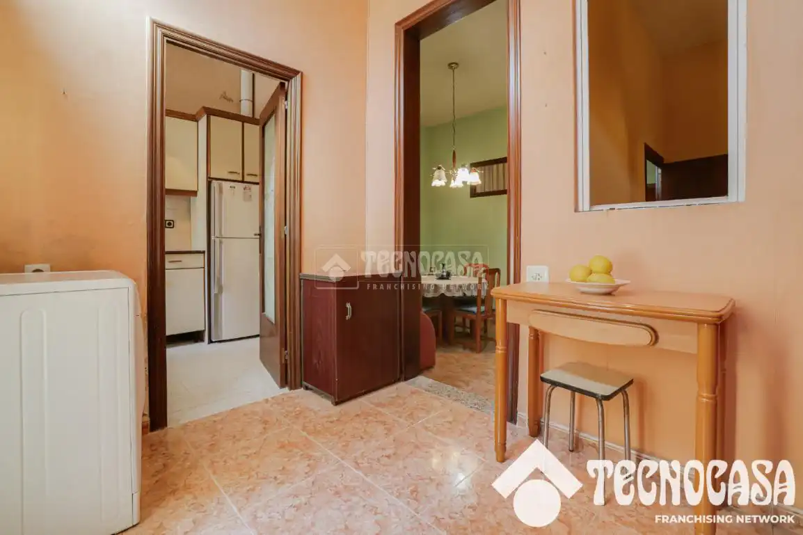 Cuina de Casa o xalet en venda en Barcelona amb Jardí privat i Terrassa