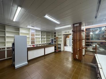 Local comercial en venta en Calle galeria europa