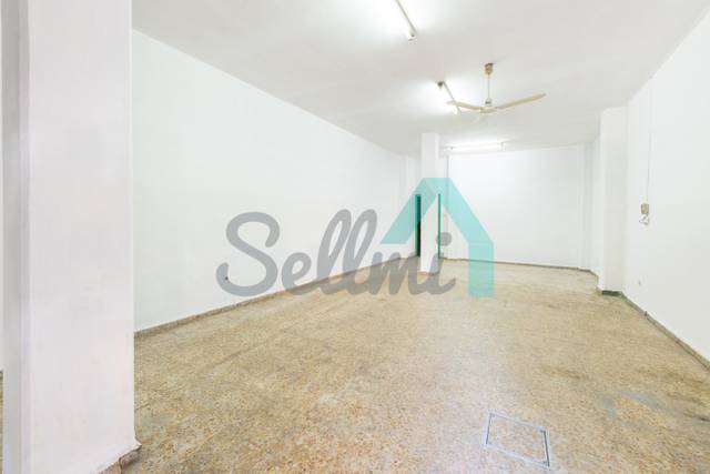 Local comercial en Alquiler en Arturo Ezama en La Felguera