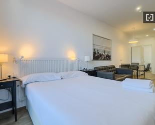 Bedroom of Flat to rent in  Barcelona Capital  with Air Conditioner, Heating and Furnished